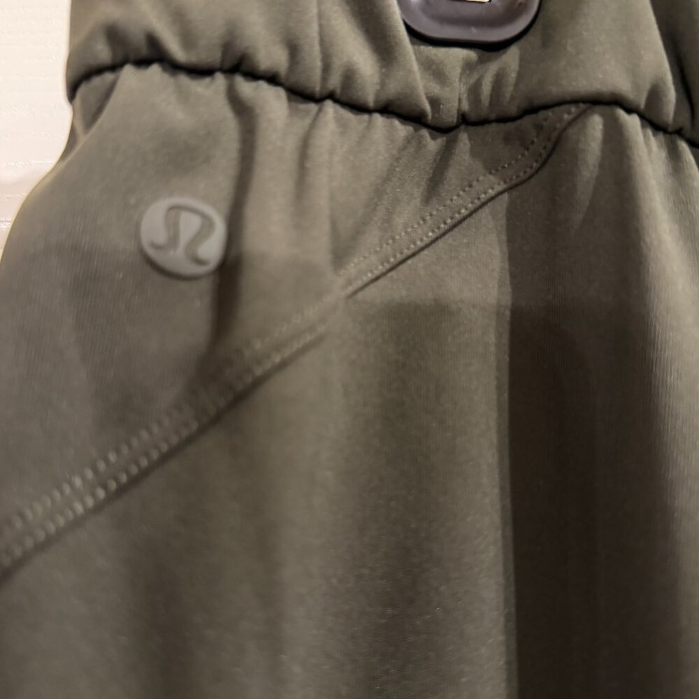 Lululemon Stretch High-Rise Relaxed Jogger Luxtreme Dark Olive Sz 14 - Picture 5 of 7